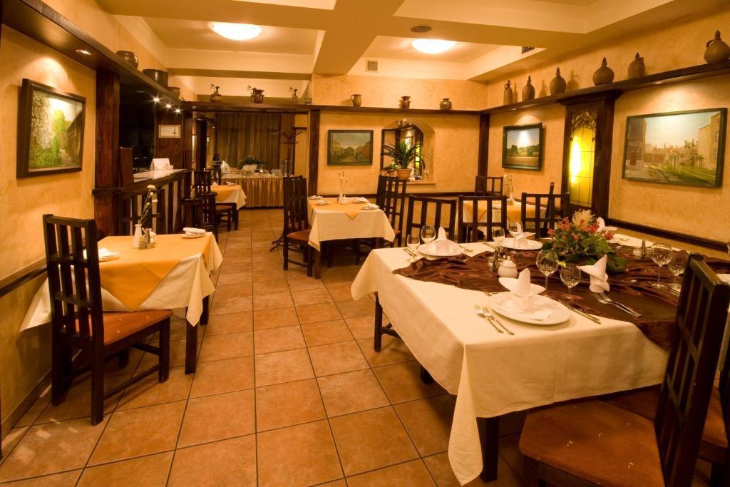 Hotel Retman Stary Toruń Εξωτερικό φωτογραφία